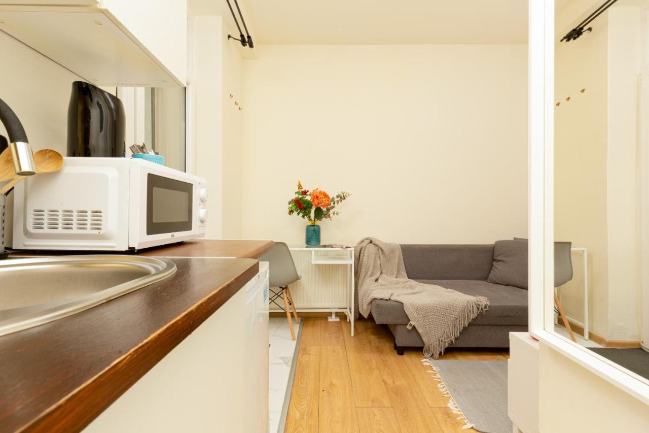 Micro Apartment Miaczynska By Noclegi Renters Varsóvia Exterior foto